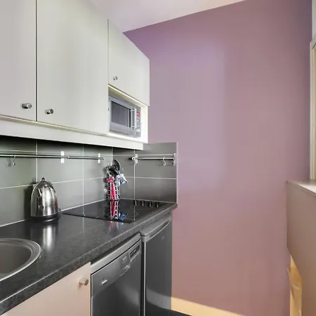Guestready - Moderne Paris La Defense Avec Ac 公寓 *