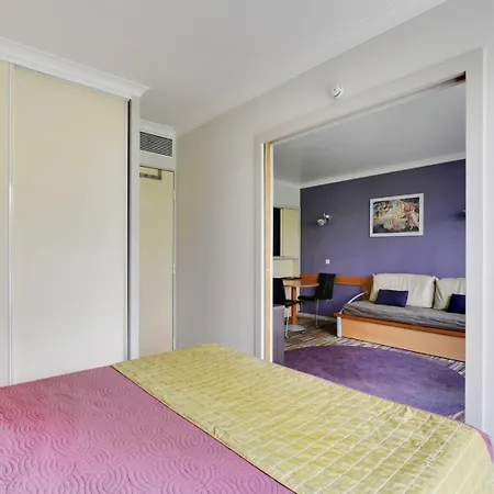 Guestready - Moderne Paris La Defense Avec Ac Appartement Courbevoie