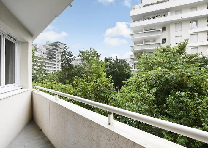 Guestready - Moderne Paris La Defense Avec Ac Appartement